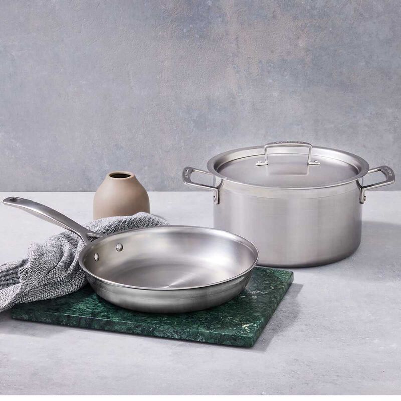 Le Creuset Signature Stainless Steel Uncoated Shallow Frying Pan 28cm image number 1